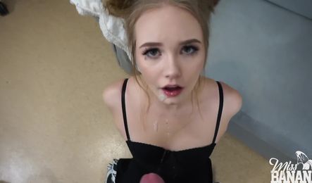 Подруга девушки делает лучший в мире глубокий минет