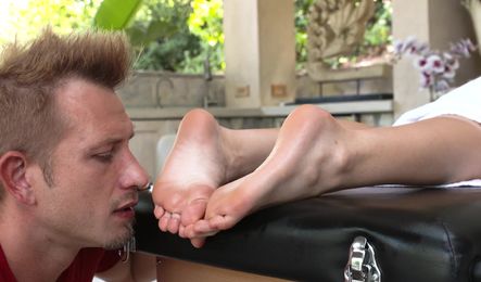 Секс с соседкой оказался лучше чем с женой