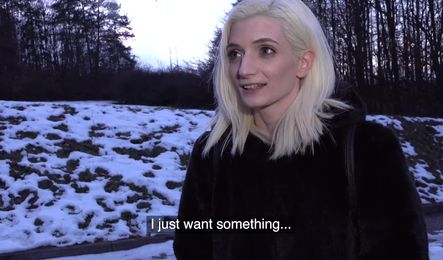 Чешская девушка не стала делать с себя недотрогу, а заработала деньги