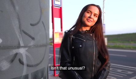 Русский парень посетил Чехию ради секса с давалками