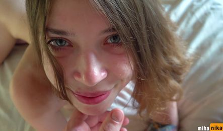 Русская милашка соблазняет парня насладкий секс