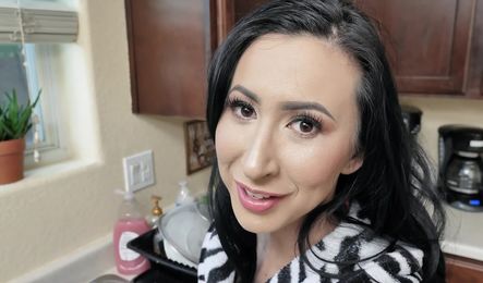 Как пасынок довел мачеху не только до оргазма