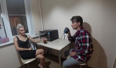 Русская девушка дала в попу за деньги