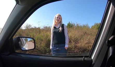 Решил соблазнить одинокую русскую девушку на быстрый секс