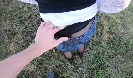 Решил соблазнить одинокую русскую девушку на быстрый секс