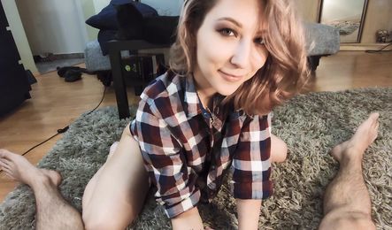 Русская студентка любит сосать член любимого парня