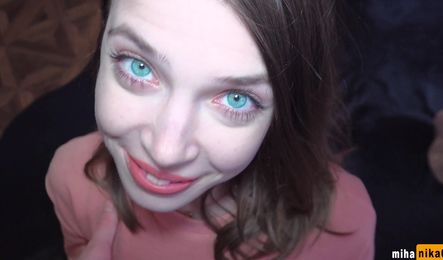 Питерский парень согрел членом молодую соседку