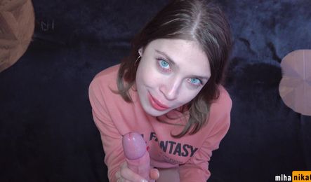 Питерский парень согрел членом молодую соседку