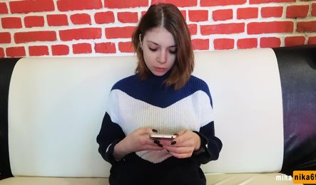 Русская сводная сестра приехала в гости к брату