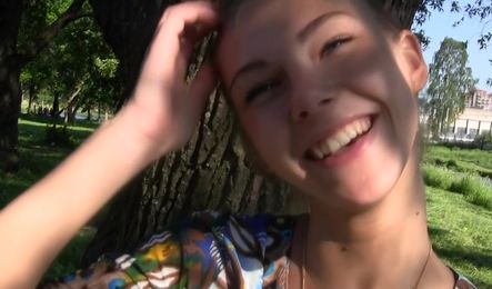 Русская девушка и ее парень снимаю своё любительское порно