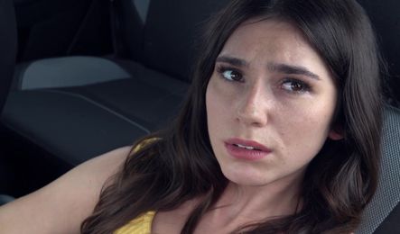 Студентка дала преподу, чтобы тот держал тайну