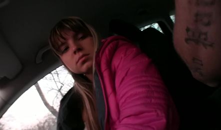 Русская девушка отдалась незнакомцу