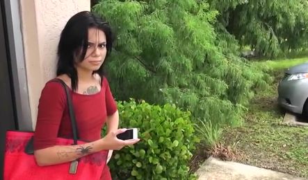 Незнакомка отдалась незнакомцу за деньги