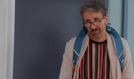 Зрелый студент захотел секса с молодой училкой