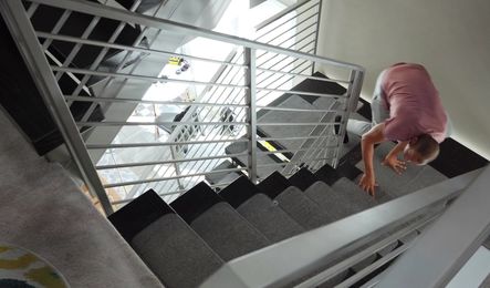 Пасынок даже не догадывается, какая похотливая у него мачеха