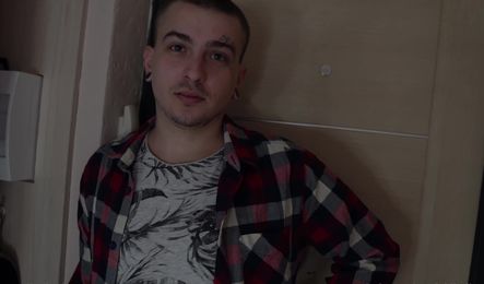 Русская девушка трахается с парнем за долги