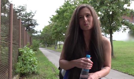 Захотела стать моделью и повелась на секс за деньги