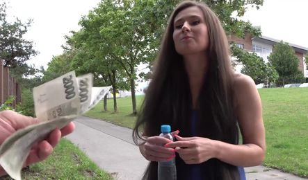 Захотела стать моделью и повелась на секс за деньги