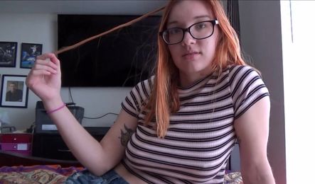 Рыжая сводная сестра и брат шликаются, пока дома никого нет