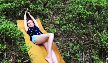 Секс с русской подругой на природе