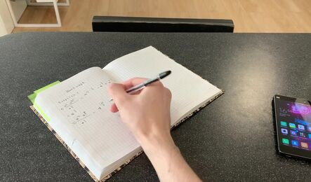 Русская сводная сестра делает парню минет, показывает грудь и принимает сперму в рот