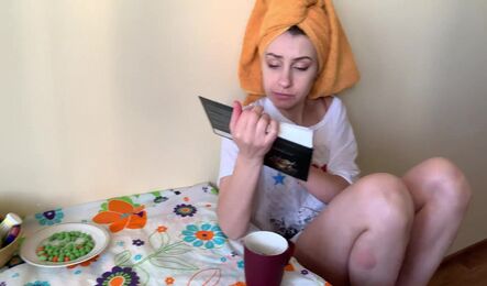 Соседка-любовница чуть не спалилась когда изменяла с чужим мужем