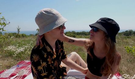 Русские блогеры занимаются сексом на природе