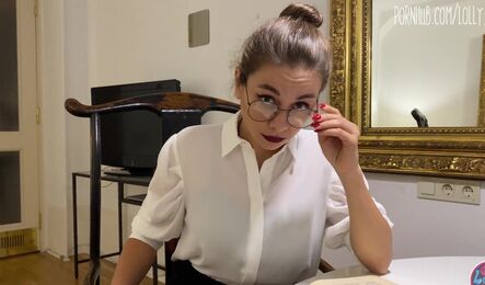 Как русская училка сделала перерыв на секс!