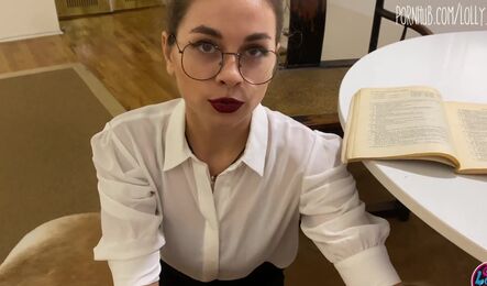 Как русская училка сделала перерыв на секс!