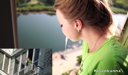 Русская девушка сходит с ума по большому члену своего друга