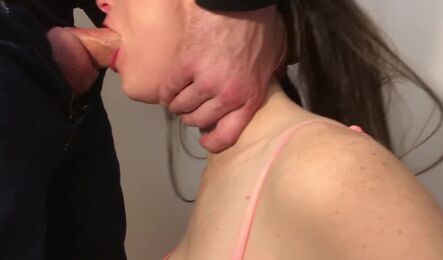 Не успел на роботу только потому, что жена хотела сделать глубокий утренний минет