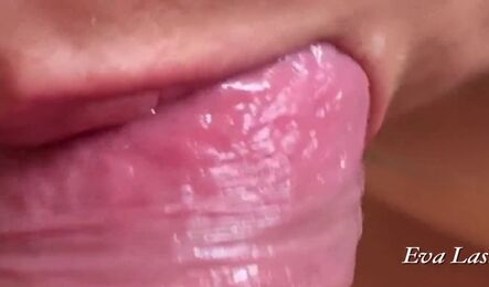 Хотела сделать парню вкусный ужин, а он захотел анального секса