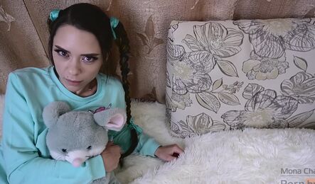 Разбудил девушку для секса в киску