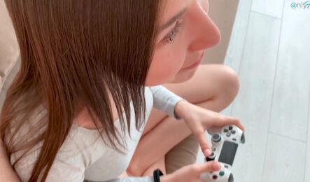 Не смогла больше игнорировать мужа и дала ему!