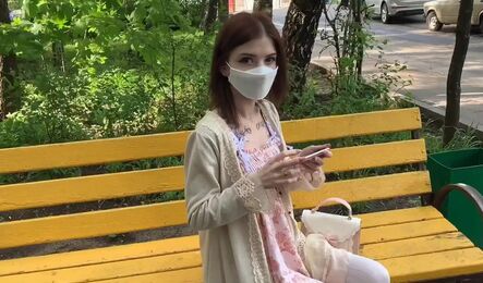 Соседка зашла к парню в гости, когда он пригласил!