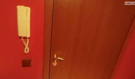 Зашла за солью не просто так