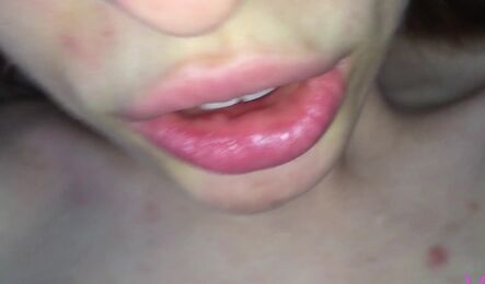 Пригласила приятеля домой, когда дома никого не было и отлично с ним развлеклась