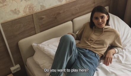 Русские студенты занимаются влюбленным и красивым сексом