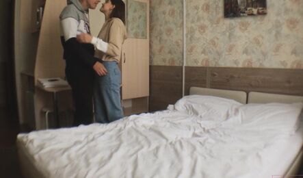 Русские студенты занимаются влюбленным и красивым сексом