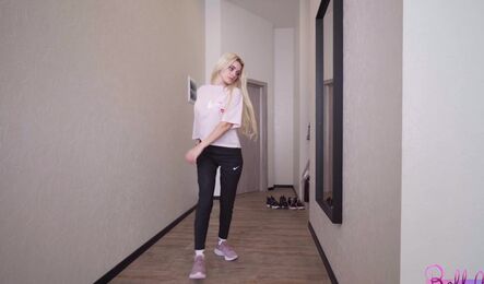 Русская фитоняшка любит спорт и анальный секс!