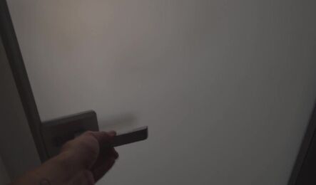 Не успел на свидание с милашкой, но отделался красивым сексом!