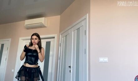 Жена нарядилась на вечеринку как шлюшка и возбудила ревнивого мужа на секс