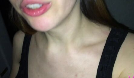 Мой муж даже не подозревает как я изменяю с любовником - русское порно!