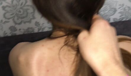 Заскочил к соседке на 5 минут и быстро трахнул, пока ее парня не было дома!