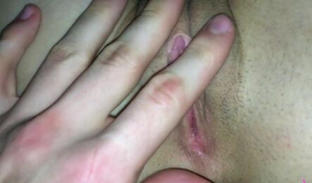 Заскочил к соседке на 5 минут и быстро трахнул, пока ее парня не было дома!