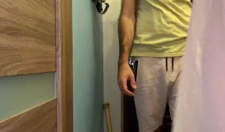 Красивая подруга не пошла на свидание с парнем, и он решил зайти в гости!