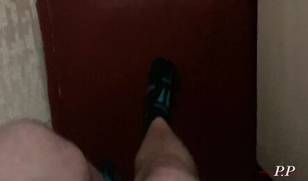 Молодая мамка сразу поняла, что зять хочет от нее только секса!