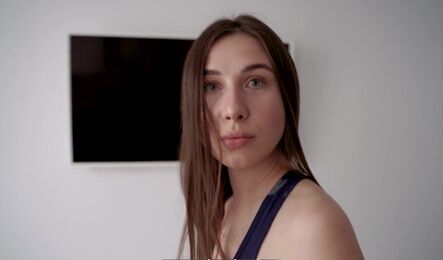 Зашел в гости к красотки после тренировке, чтобы снять напряжение