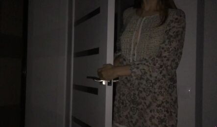 Опоздала на свидание к любимому, но за то красиво порадовала его в сексе!