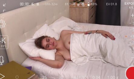 Русское порно с грудастой девушкой и ее приятелем